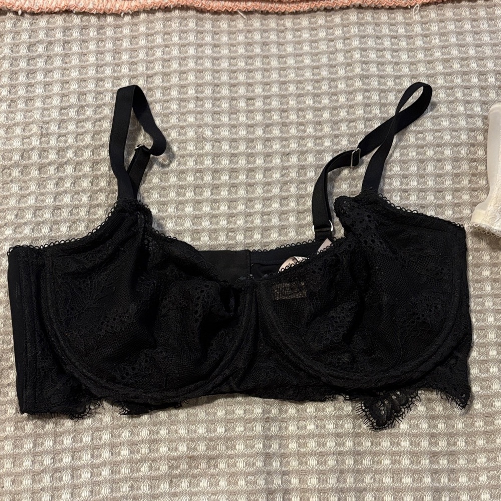 Victorias secret Black Lace Bra 36DD